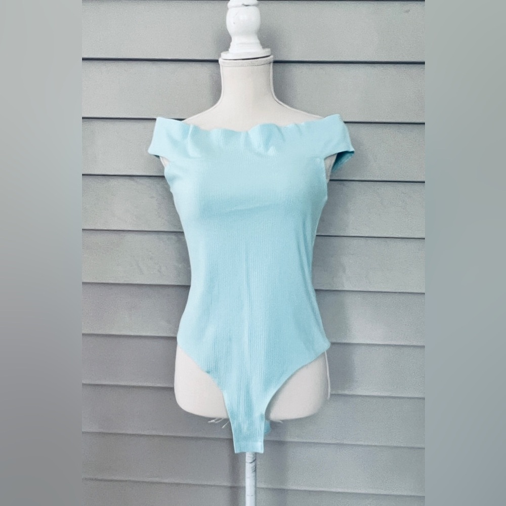 Cotton-on Off-Shoulder  Bodysuit  size L